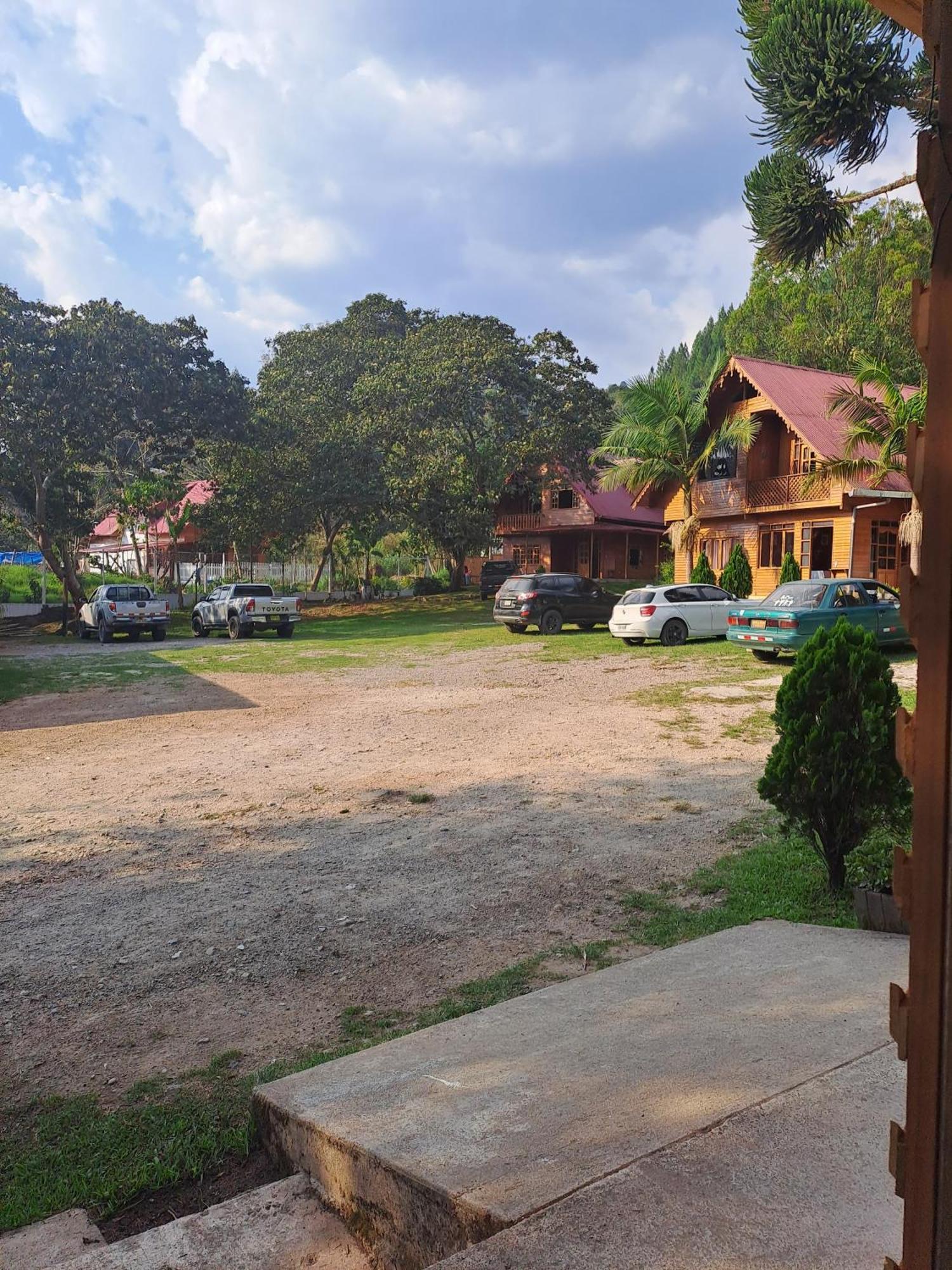 Hotel La Ramada De Mama Elena Oxapampa Exterior foto